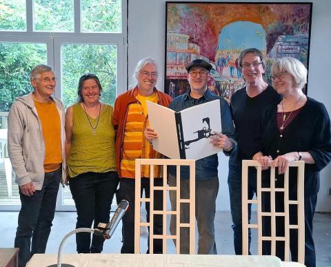 Gruppenfoto von Wolfgang Jansen mit Werner Hajek, Maren Kohlus-Meyer, Jörn Kohlus, Julian Herms, Dirk-Uwe Becker, Ellen Balsewitsch-Oldach